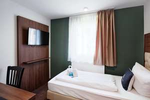 Attraktives Hotelinvestment in zentraler Lage –Nettorendite 5,7 % – Die vollständige Adresse der Immobilie erhältst du vom Anbieter., 72764 Reutlingen-Mitte, Reutlingen – Vorschaubild 9