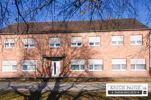 Komfortables Wohnhaus mit exklusiver 
Erdgeschosswohnung, Ausbaureserven, 
Swimmingpool & Wärmepum