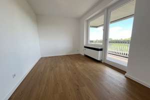 Herrliche Aussichten nicht nur vom Balkon! Modernisierte 3 Zimmer + modernes Bad mit Dusche + Aufzug – Krohstraße 4, 50968 Bayenthal, Köln – Vorschaubild 15