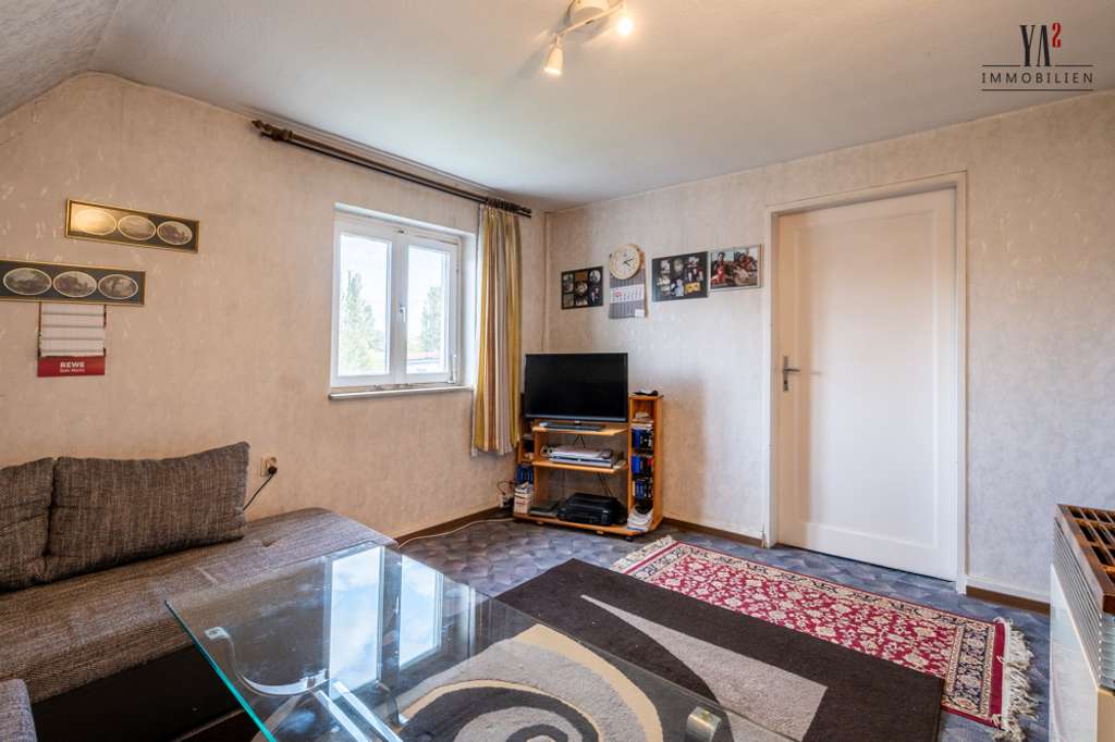 Immobilie in Bad Homburg vor der Höhe - ***Charmante Dachgeschosswohnung in zentraler Lage von Bad Homburg*** - Bild 4