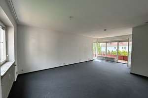 1 JAHR BEFRISTET - Helle 3-Zimmer-Wohnung mit 2 Balkonen in Stuttgart - WG geeignet – Fritz-Bauer-Straße 4, 70619 Sillenbuch (Ortsteil), Stuttgart – Vorschaubild 2