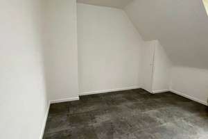 Tolle 2-Zimmer- Dachgeschosswohnung in zentraler Lage Hannovers - ideal angebunden! – Vahrenwalder Str. 147, 30165 Vahrenwald, Hannover – Vorschaubild 9