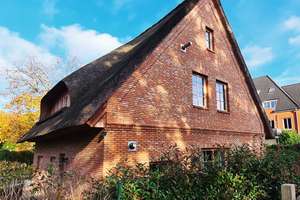 Exklusives Architektenhaus unter Reet