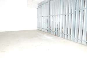 Großzügige, helle 3-Zimmer-Wohnung mit schöner Loggia; Anfragen bitte nur per email! – 80939 Freimann, München – Vorschaubild 16