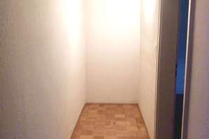 Großes Einfamilienhaus mit PV-Anlage, viel Potenzial für Familien – Dorfstraße 14, 86441 Zusmarshausen – Vorschaubild 6