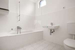 Bungalowflair mit besonderem Wohngefühl – Die vollständige Adresse der Immobilie erhältst du vom Anbieter., 81241 Blumenau, München – Vorschaubild 10