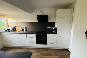 Geräumige 3-Zimmer-Dachgeschosswohnung mit Fussbodenheizung in Kettwig – Die vollständige Adresse der Immobilie erhältst du vom Anbieter., 45219 Kettwig, Essen – Vorschaubild 4