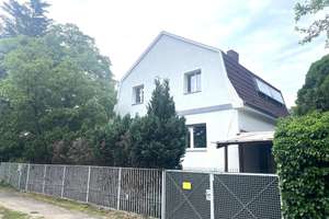 Villa mit Südterrasse, Gartenparadies und XL Garage, Erstbezug nach Renovierung – Die vollständige Adresse der Immobilie erhältst du vom Anbieter., 13581 Wilhelmstadt, Berlin – Vorschaubild 3