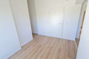 Charmantes 1-Zimmer-Apartment mit Balkon in Köln-Mülheim – Die vollständige Adresse der Immobilie erhältst du vom Anbieter., 51063 Mülheim (Ortsteil), Köln – Vorschaubild 2
