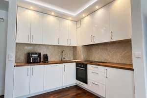 Exklusive 2-Zimmer-Wohnung mit Luxusausstattung und verglaster Loggia in Augsburg-Göggingen – Die vollständige Adresse der Immobilie erhältst du vom Anbieter., 86199 Göggingen-Süd, Augsburg – Vorschaubild 5