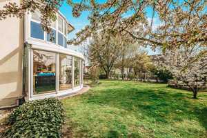 Einzigartig & Energieeffizient!
Einfamilienhaus mit Praxis und idyllischem Garten in ruhiger Lage! – Straubing-Bogen (Kreis) – Vorschaubild 6