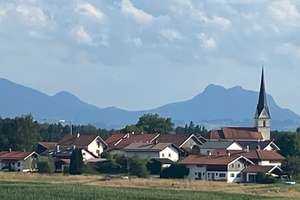 Einzigartiges Landhaus in Aussichtslage – Die vollständige Adresse der Immobilie erhältst du vom Anbieter., 83139 Söchtenau – Vorschaubild 2