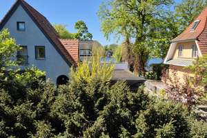 Einfamilienhausgrundstück in Wassernähe