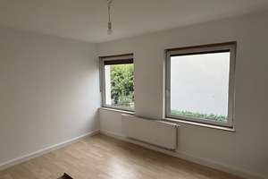 Großzügige 4-Zimmer-Wohnung mit großem Garten, Balkon, Terrasse & Garage in ruhiger Lage – Kaulbachstraße 7, 95447 Altstadt, Bayreuth – Vorschaubild 4