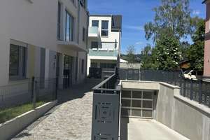 Exklusive 3-Raumwohnung zur sofortigen Eigennutzung oder Kapitalanlage mit Tiefgaragenstellplatz! – Die vollständige Adresse der Immobilie erhältst du vom Anbieter., 1445 Radebeul – Vorschaubild 9
