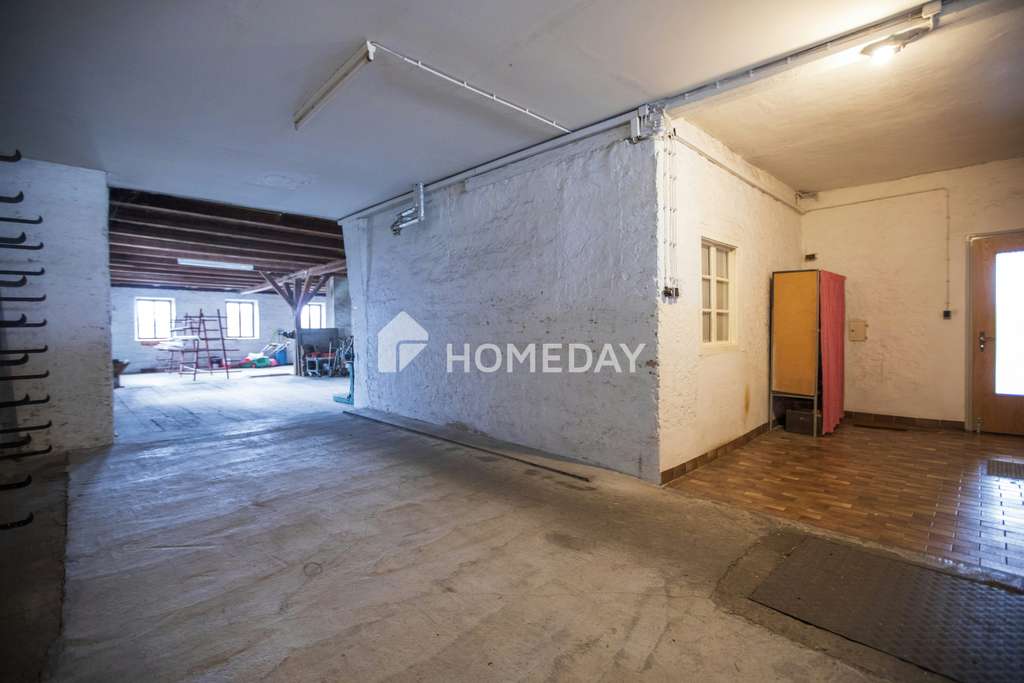 Immobilie in Siegenburg - Viel Raum für Ideen – Wohn- und Geschäftshaus mit Entwicklungspotenzial
 - Bild 4