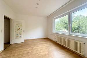 Zeitlose Wohnkultur in begehrter Lage zwischen Steglitz und Friedenau  – mit Balkon und Potenzial – Die vollständige Adresse der Immobilie erhältst du vom Anbieter., 12163 Steglitz, Berlin – Vorschaubild 3