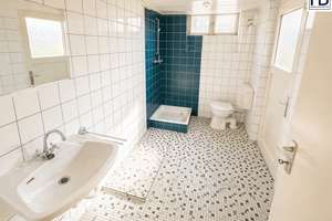 Urlaubsflair trifft barrierefreies Wohnen mit Ausbaupotenzial und Traumgarten in Köln-Weiß – Die vollständige Adresse der Immobilie erhältst du vom Anbieter., 50999 Weiß, Köln – Vorschaubild 11