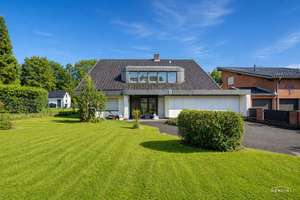 Wohnen auf fast 300 m² mit Pool, Garten und Einliegerwohnung! – Die vollständige Adresse der Immobilie erhältst du vom Anbieter., 53797 Lohmar – Vorschaubild 1