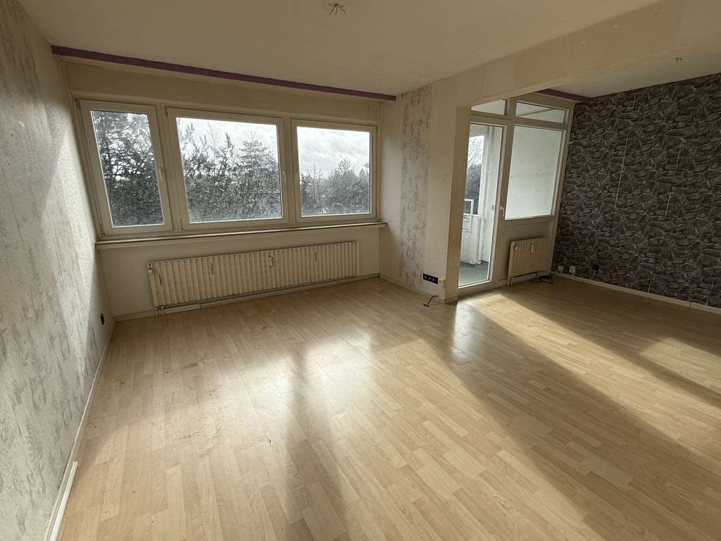 Immobilie in Pinneberg - 4 Zimmer-Eigentumswohnung in zentraler Wohnlage - Bild 1