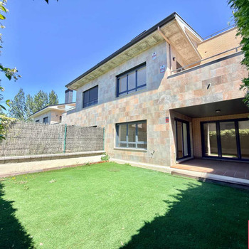 Renoviertes Reihenhaus in Torrelodones Colonia