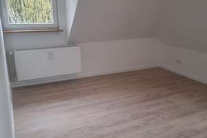 Freundlich helle Dachgeschosswohnung mit optimalem Zuschnitt – Langenacker 104, 44287 Oestrich, Dortmund – Vorschaubild 3
