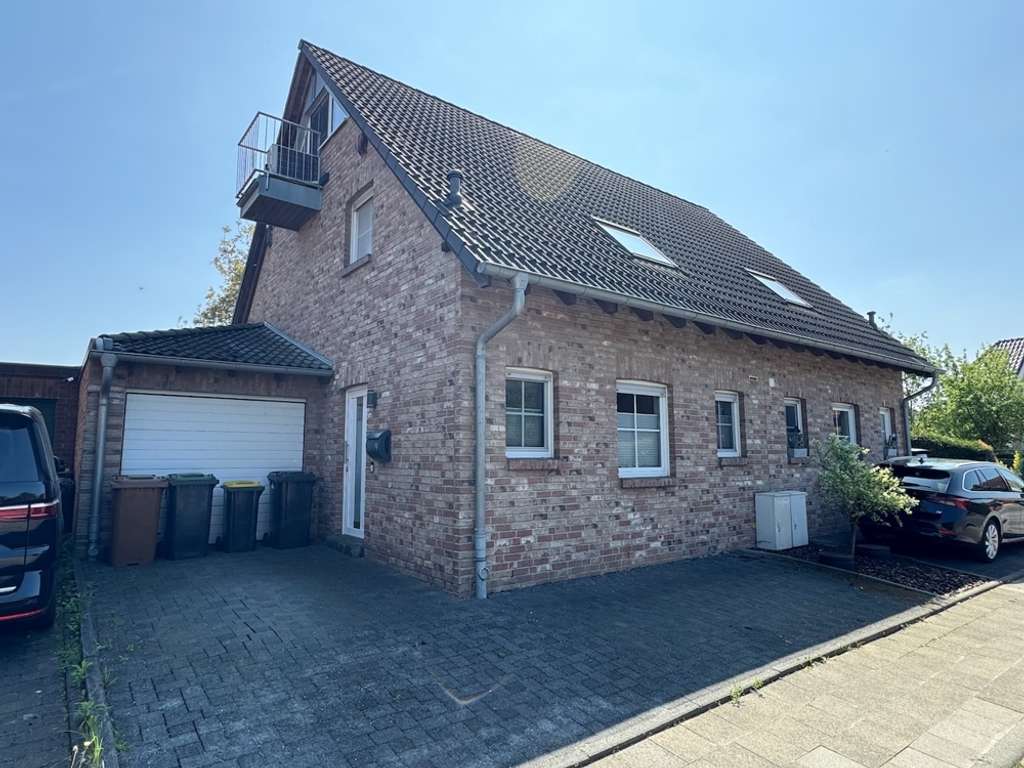 Moderne Doppelhaushälfte zum sofortigen Bezug in Jüchen-Stessen