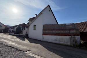 Großes Wohnhaus mit Einliegerwohnung in ruhiger Lage – Die vollständige Adresse der Immobilie erhältst du vom Anbieter., 76332 Bad Herrenalb – Vorschaubild 3