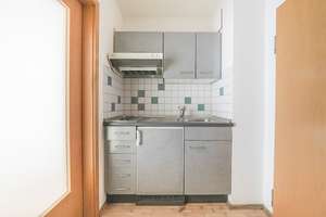Rückzugsort mit Stil: großzügige und helle 1-Zimmer-Souterrain-Wohnung – Mönchstraße 27, 70191 Am Pragfriedhof, Stuttgart – Vorschaubild 4