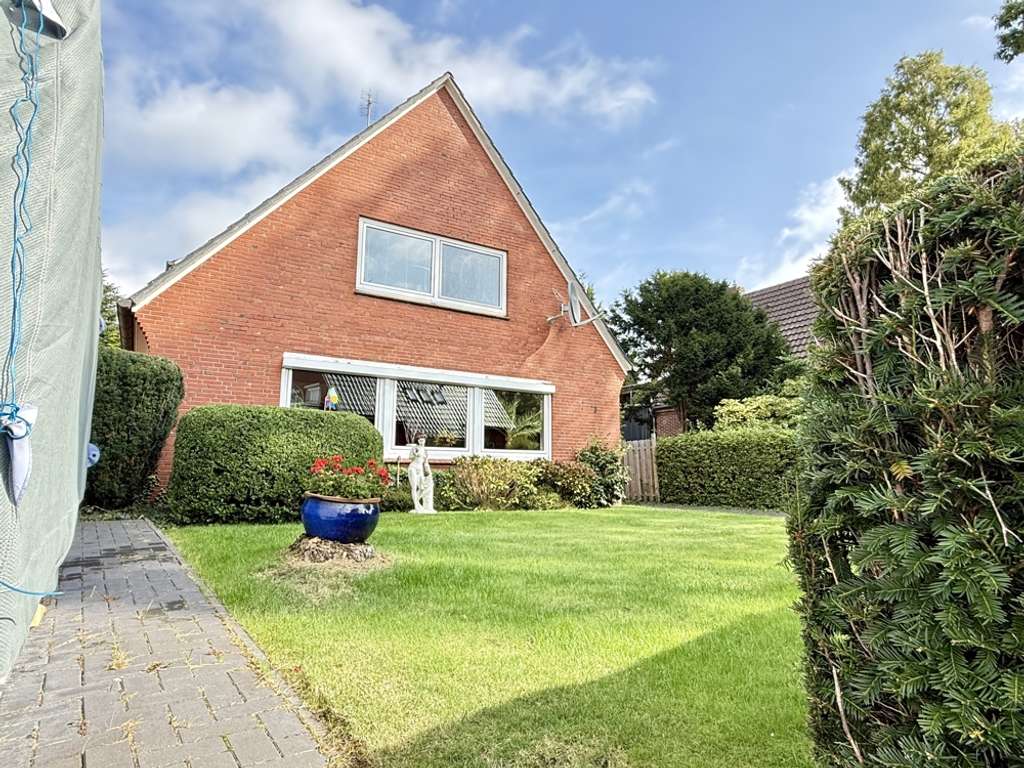 Immobilie in Weener - * PV- Anlage * Hohlraumisolierung * Dachisolierung * Sackgassenlage * Garage * Großes Grundstück * - Bild 2