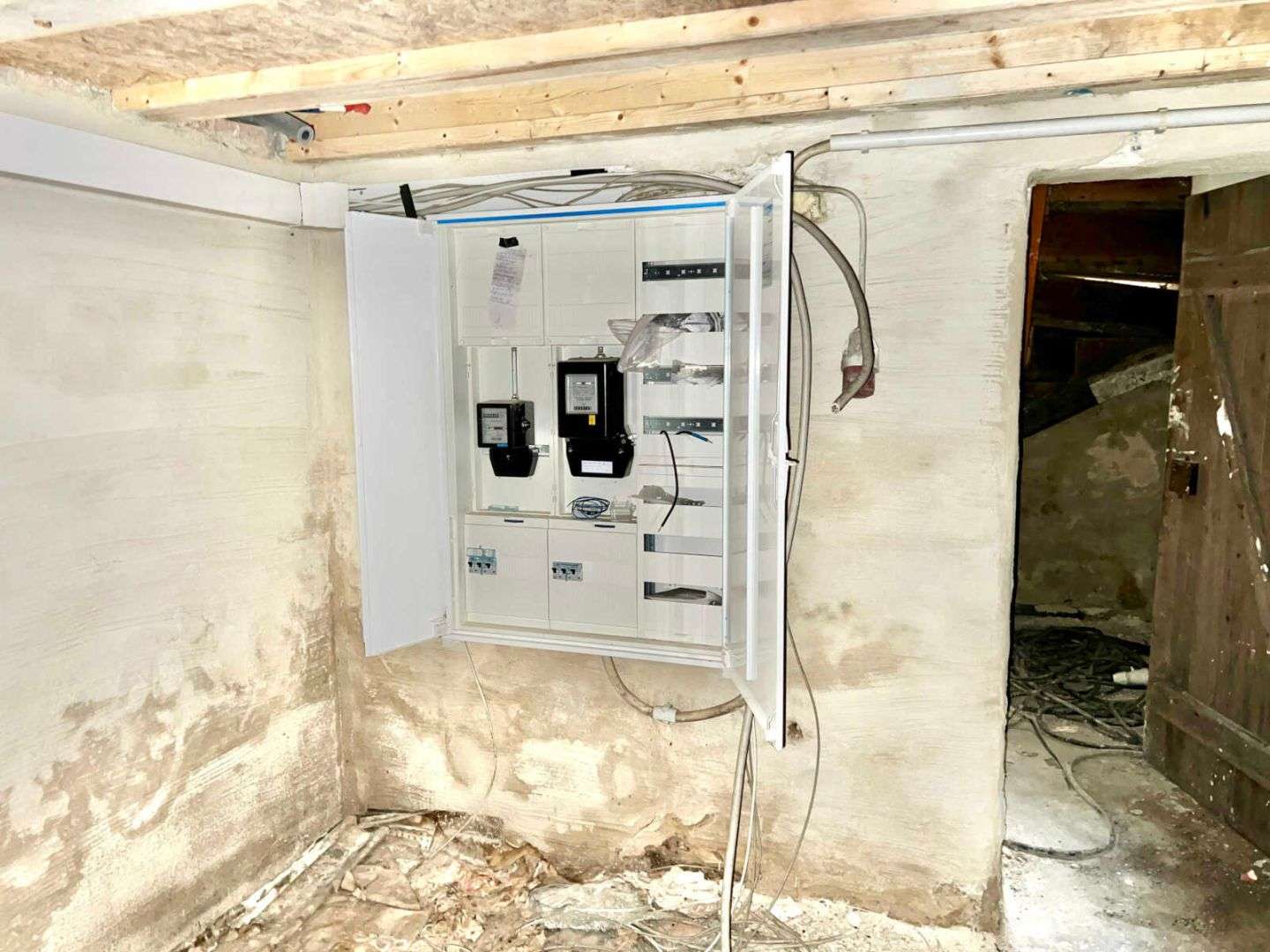 Immobilie in Glienicke/Nordbahn - Sanierungsbedürftige Villa und oder zwei Wohnungen in Glienicke Nordbahn - Bild 7