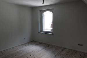 Freundliche, renovierte 4-Zimmer-Dachgeschosswohnung zur Miete in Wuppertal, ohne Balkon – Briller Straße 110, 42105 Elberfeld West, Wuppertal – Vorschaubild 11