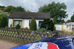 Einfamilienhaus auf großem Grundstück
im Norden Hamburgs
mit vielen Möglichkeiten