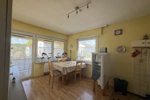 Marko Winter Immobilien - Aglasterhausen: Einfamilienhaus mit Balkon, Terrasse und Grundstück – Die vollständige Adresse der Immobilie erhältst du vom Anbieter., 74858 Aglasterhausen – Vorschaubild 4