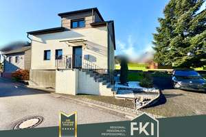 **Charmantes Einfamilienhaus in schöner Ortslage von Birken-Honigsessen** – Die vollständige Adresse der Immobilie erhältst du vom Anbieter., 57587 Birken-Honigsessen – Vorschaubild 1