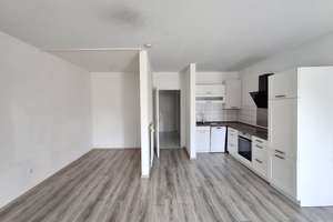 Schöne 1,5-Zimmer-Wohnung in Cronenberg mit Balkon + EBK – Oberheidter Str. 65, 42349 Cronenberg, Wuppertal – Vorschaubild 2