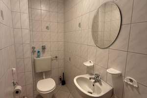 Helle 3-Zimmer-Wohnung mit Balkon & Garage in Erlangen (möbliert, sofort frei) – Geschwister-Scholl-Str. 6, 91058 Schönfeld, Erlangen – Vorschaubild 6