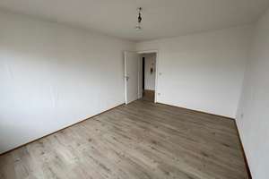 67m² 3-Zi.-Whg. mit Balkon & seltenem Weitblick – Am Schwarzenberg 37, 97078 Lindleinsmühle, Würzburg – Vorschaubild 10