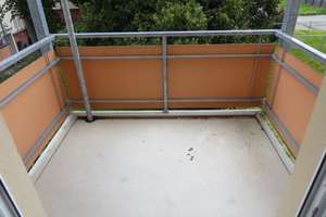 Das ist ja ne Hübsche! - 2-Raum mit Balkon und Laminat in toller Lage – Frühlichtweg 1, 9127 Gablenz, Chemnitz – Vorschaubild 6