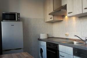 Schöne drei Zimmer Wohnung nach der Renovierung. – Singerstrasse 38, 10243 Friedrichshain, Berlin – Vorschaubild 8