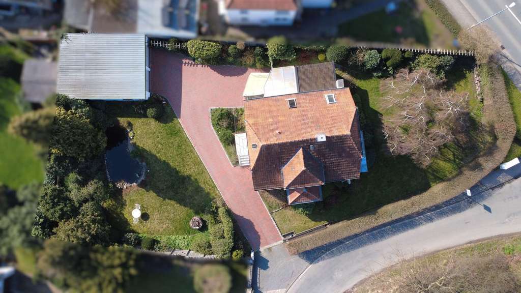 Immobilie in Kirchlengern - Gepflegtes Einfamilienhaus im Herzen von Kirchlengern - Bild 1