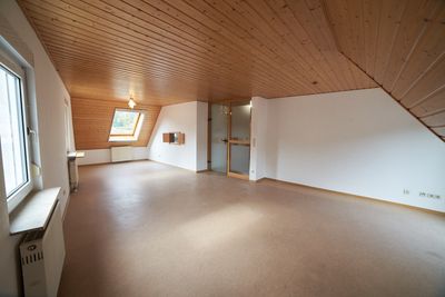 Großzügige, sonnige Maisonette-Wohnung in Adelsheim zu vermieten