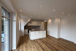 Hochwertige 4,5-Zimmer-Maisonettewohnung mit moderner Ausstattung in Hamburg-Eidelstedt – Pinneberger Chaussee 33a, 22523 Eidelstedt, Hamburg – Vorschaubild 4