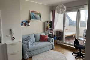 Sehr helle 2-Zimmer-DG-Wohnung mit Balkon & Aufzug – München-Laim – Die vollständige Adresse der Immobilie erhältst du vom Anbieter., 80687 St. Ulrich, München – Vorschaubild 1