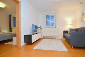Modern möbliertes 2-Zimmer- Apartment mit WLAN direkt in der Altstadt von Nürnberg – Nürnberg – Vorschaubild 19