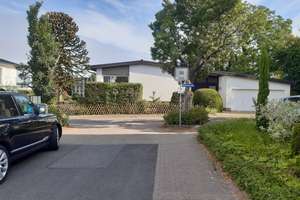 Schickes Haus mit Garten, eingerichteter Küche u. neuem Bad