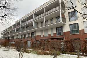 Moderne 3-Zimmer-Wohnung nahe BMW, EBK und 2 Balkonen und 2 Garagen – Fortnerstraße 22, 80933 Lerchenau-Ost, München – Vorschaubild 19