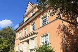 Helle 2-Zimmer-Altbauwohnung mit Loggia, Dielenboden & großer Wohnküche – Hindenburgstraße 53, 42117 Elberfeld West, Wuppertal – Vorschaubild 1