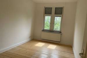 Komplett sanierte 4 ZKB mit Balkon, original Dielenböden und Wohnküche in stilvollem Altbau! – Die vollständige Adresse der Immobilie erhältst du vom Anbieter., 68169 Neckarstadt-West, Mannheim – Vorschaubild 3
