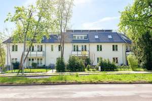 Solide Kapitalanlage mit 3,8% BME im KFW 55 Haus: 2 Zimmer Terrassenwohnung nahe Teltower Kanal